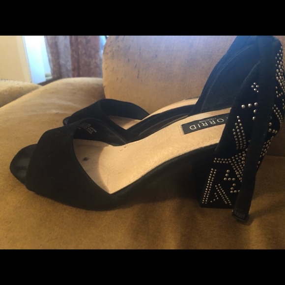Beautiful Torrid studded suede heels! - Picture 4 of 7